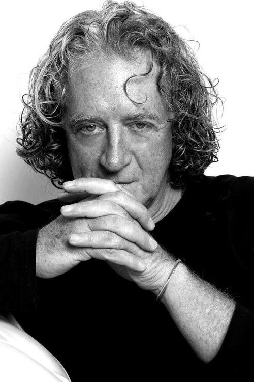 Luis Mandoki profile