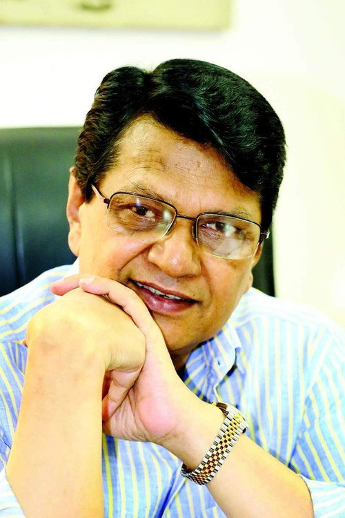 Photo of Alamgir, Acting