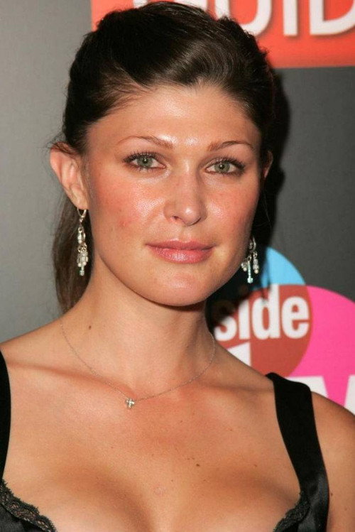 Photo of Kelsey Oldershaw, Acting