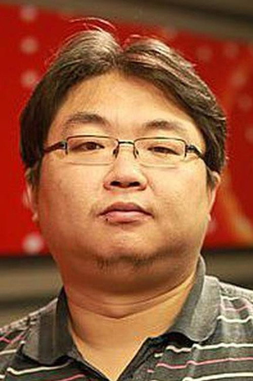Photo of Dong Zhe, Writing