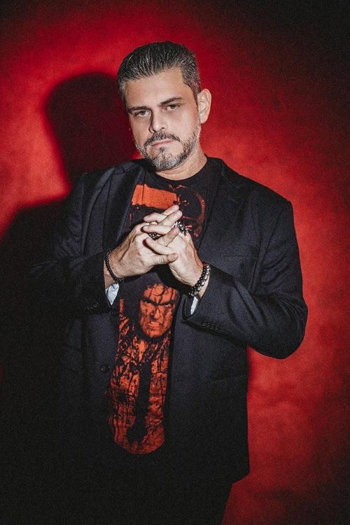 Víctor Osuna profile