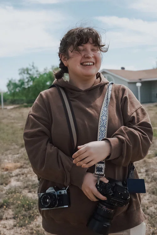 Photo of Chloé Gard, Production