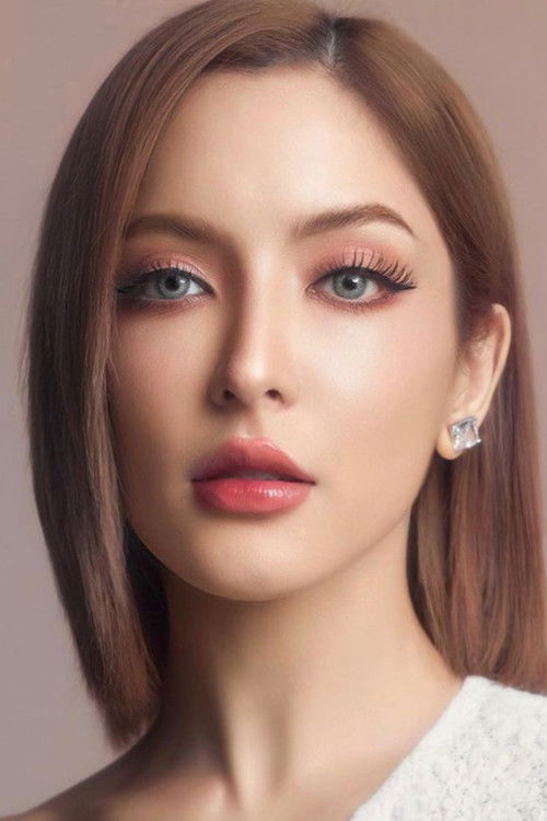 Savika Chaiyadej profile