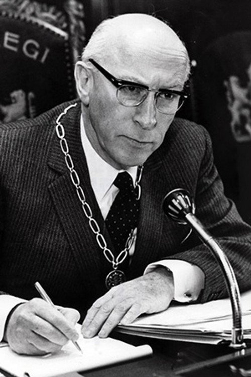 Photo of Ivo Samkalden, Acting
