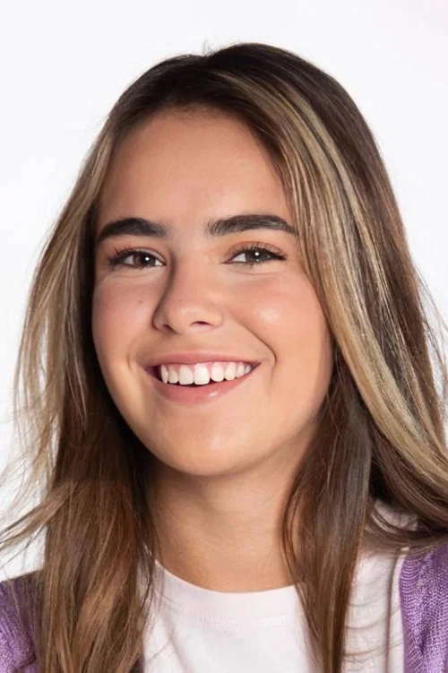 Photo of Estefi Merelles, Acting