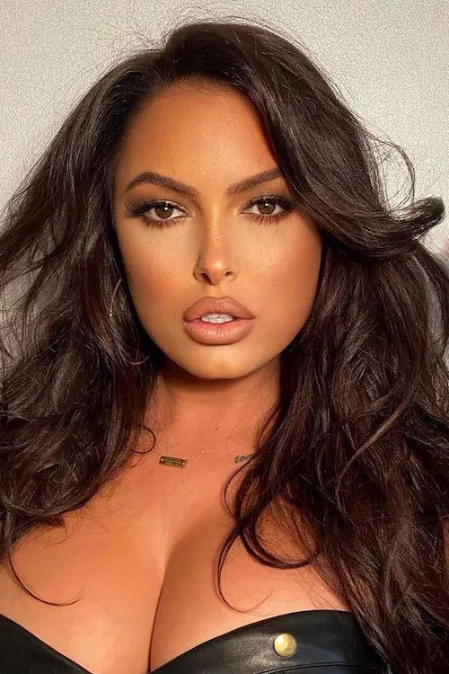 Constance Nunes profile