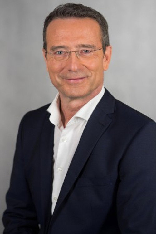 Photo of Matthias Riedl, Acting