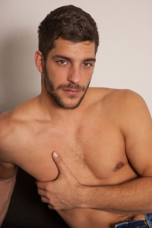 Photo of Ariel Vanean, Acting
