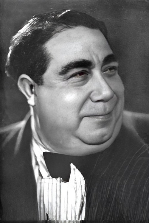 Photo of Manuel Requena, Acting