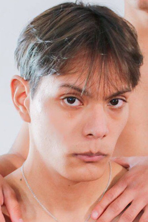 Photo of Santi Gollen, Acting