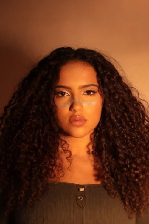 Photo of Alanys Santos, Acting