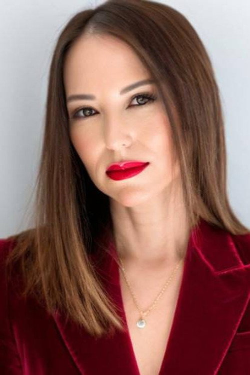 Photo of Elizabeth Chang, Acting