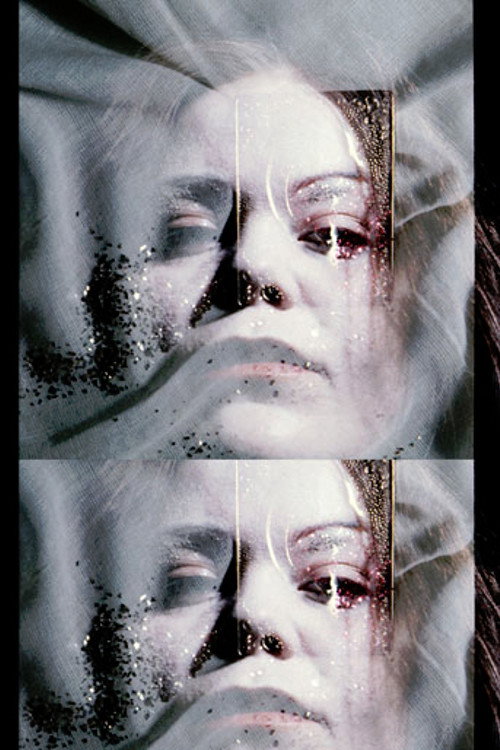 Movie poster for L'enfant qui a pissé des paillettes (1977)