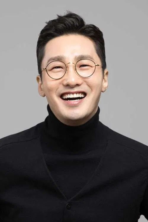 Hwang Dong-joo profile