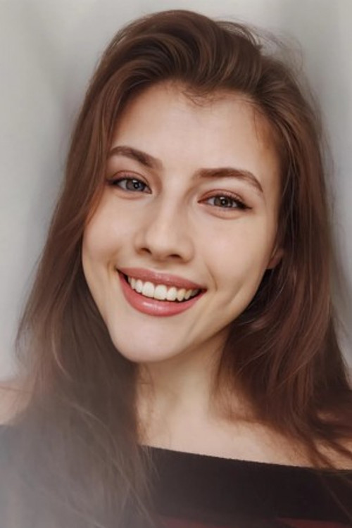 Özge Akdeniz profile