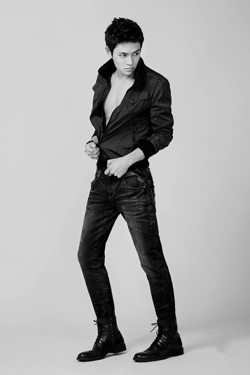 Photo of Yoon Ho Im, Acting