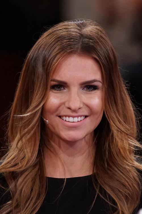 Laura Wontorra profile