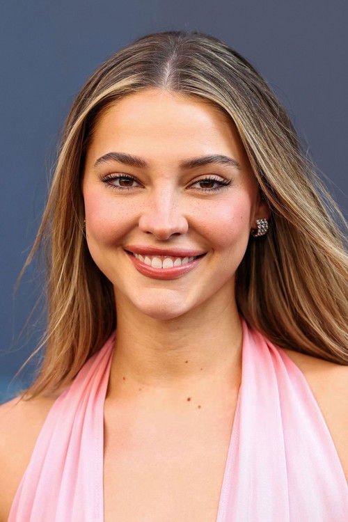 Madelyn Cline profile