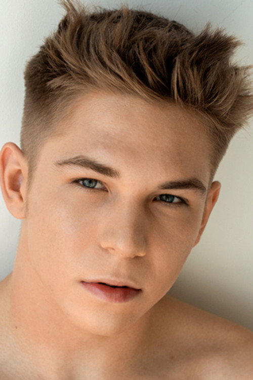 Photo of Hugo Carter, Acting