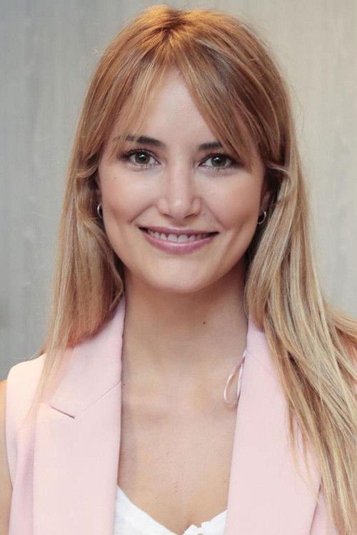 Alba Carrillo profile