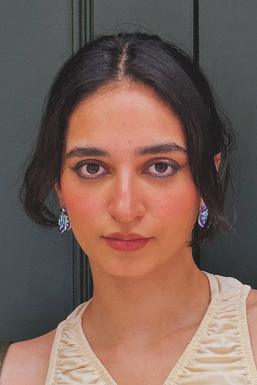 Photo of Mamya Shajaffar, Acting