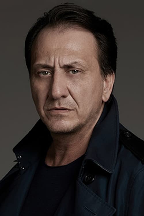 Özgür Ozan profile