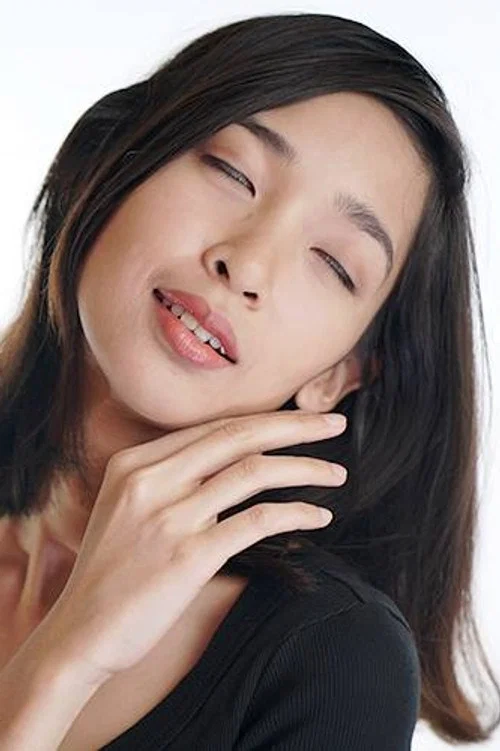 Sari Estrada profile