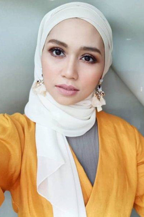 Hani Nazrina profile
