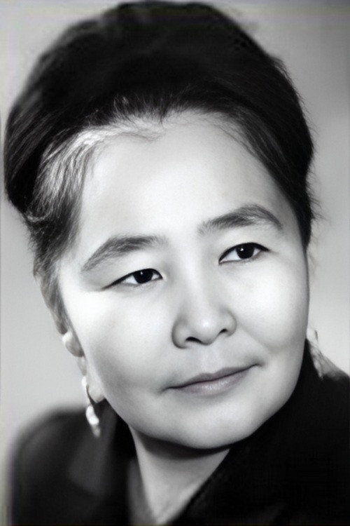 Photo of Kara-Kys Munzuk, Acting