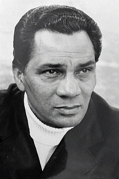 Enrique Lucero profile