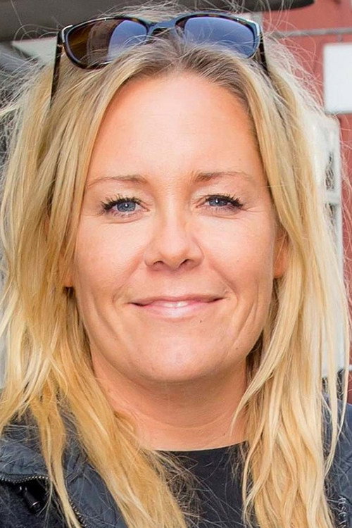 Photo of Linda P, Acting