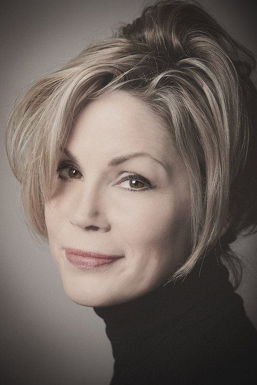 Photo of Theresa Bell, Acting