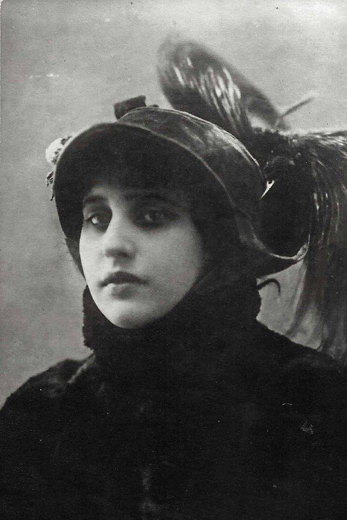 Photo of Vera Kholodnaya, Acting