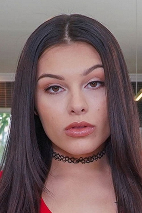 Photo of Reyna Delacruz, Acting