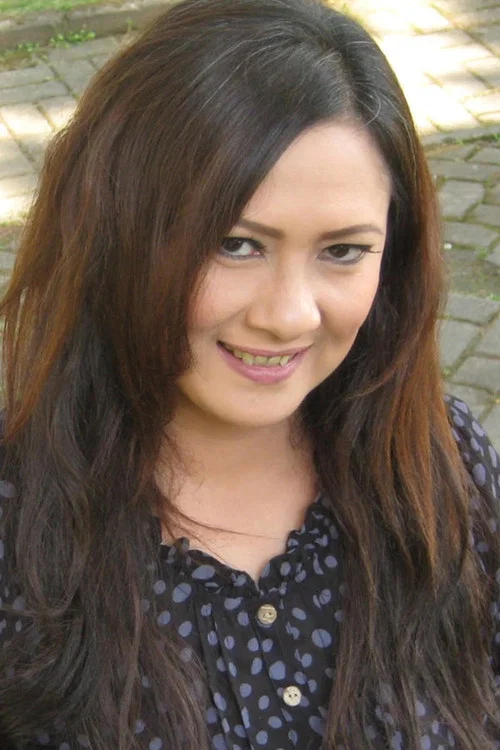 Photo of Wenny Rosaline, Acting