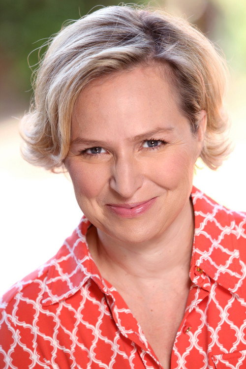 Christine Elliott profile