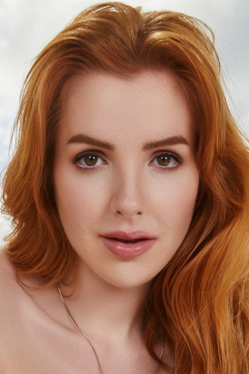 Photo of Scarlett Jones, Acting