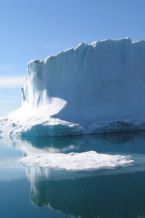 Movie poster for Qapirangajuq: Inuit Knowledge and Climate Change (2010)