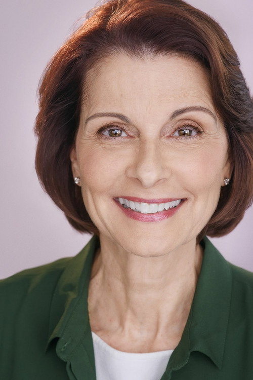 Lynda Gibson profile