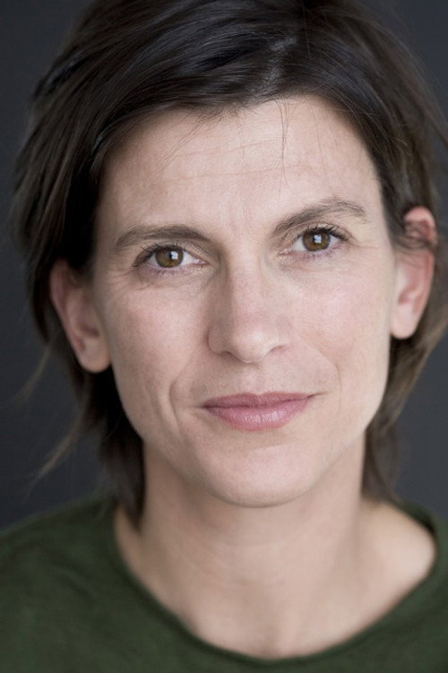 Photo of Caitlin Bossley, Acting