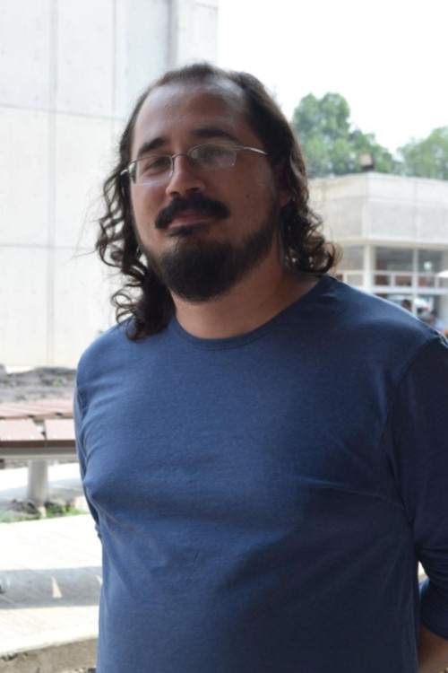 Photo of Santiago Torres, Camera