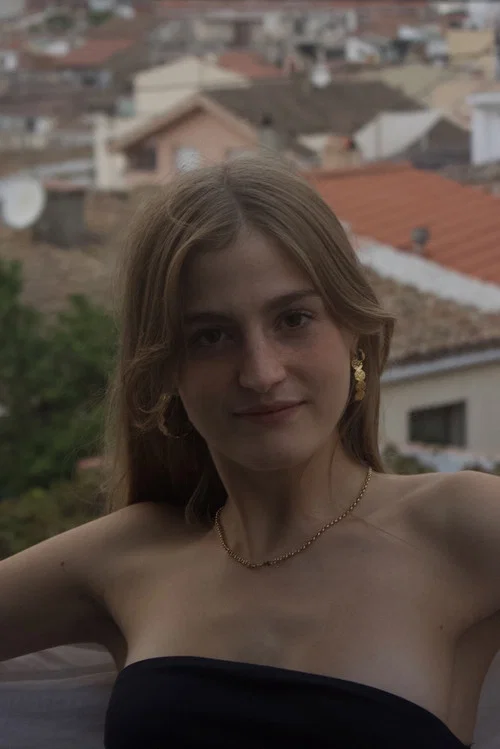 Photo of Gala Joanna Van Zelm, Acting