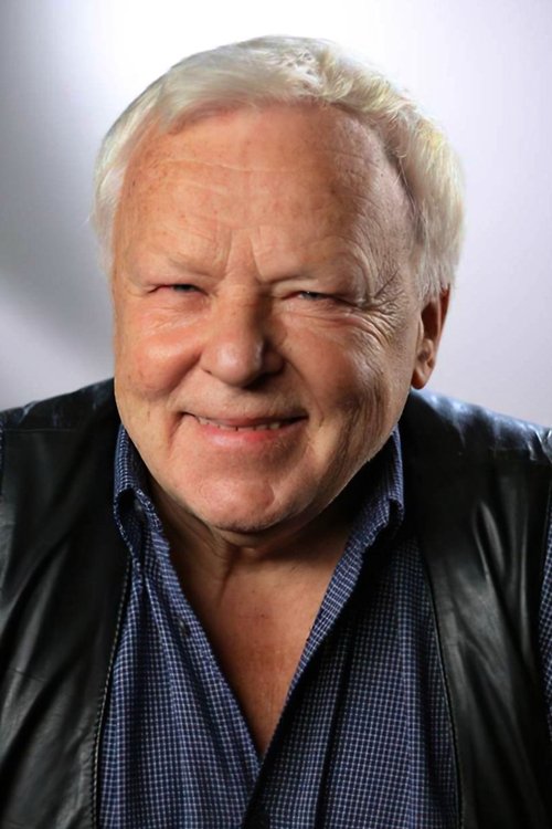 Marian Opania profile