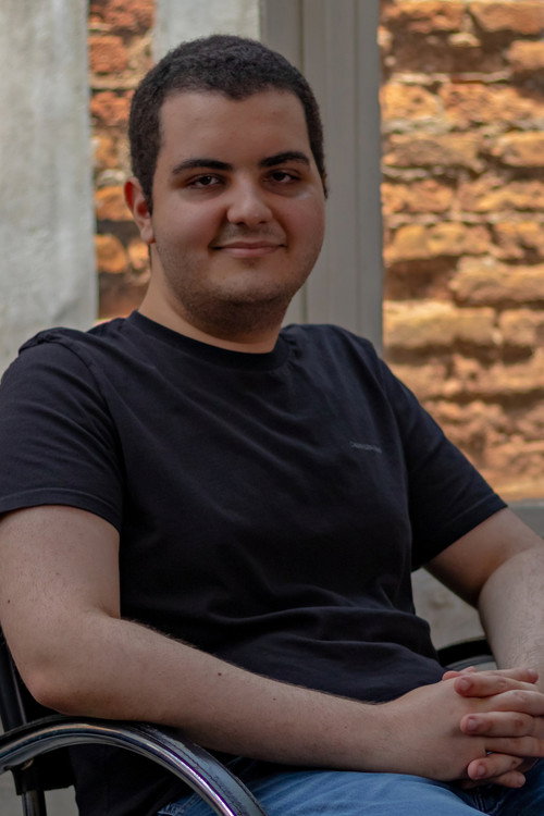 Photo of Vitor Dividino, Writing