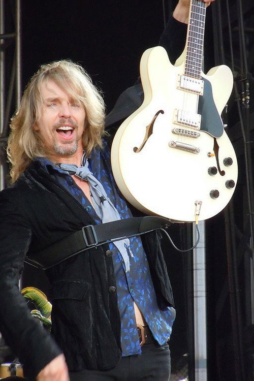 Tommy Shaw profile