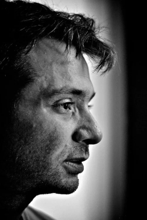 Photo of Elzemann Neves, Writing