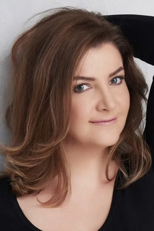 Zeynep Ender İge profile