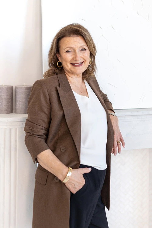 Photo of Ann MacNaughton, Writing