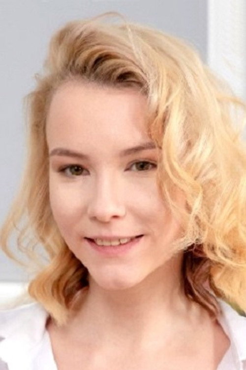 Photo of Alice Paradise, Acting