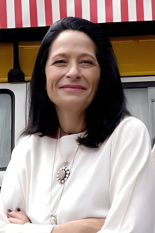 Photo of Luciana Coutinho, Acting